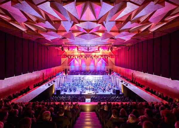 Szczecin Philharmonic Hall vence o Mies van der Rohe