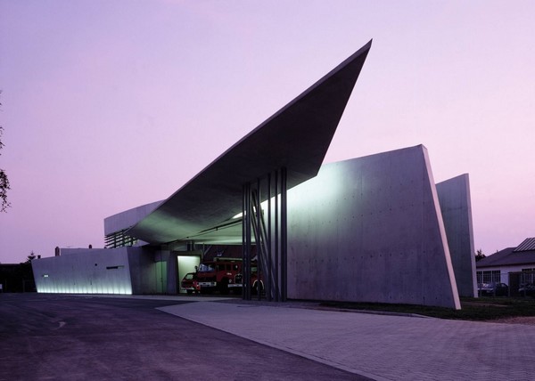 Primeiro grande projeto arquitetônico de Zaha Hadid